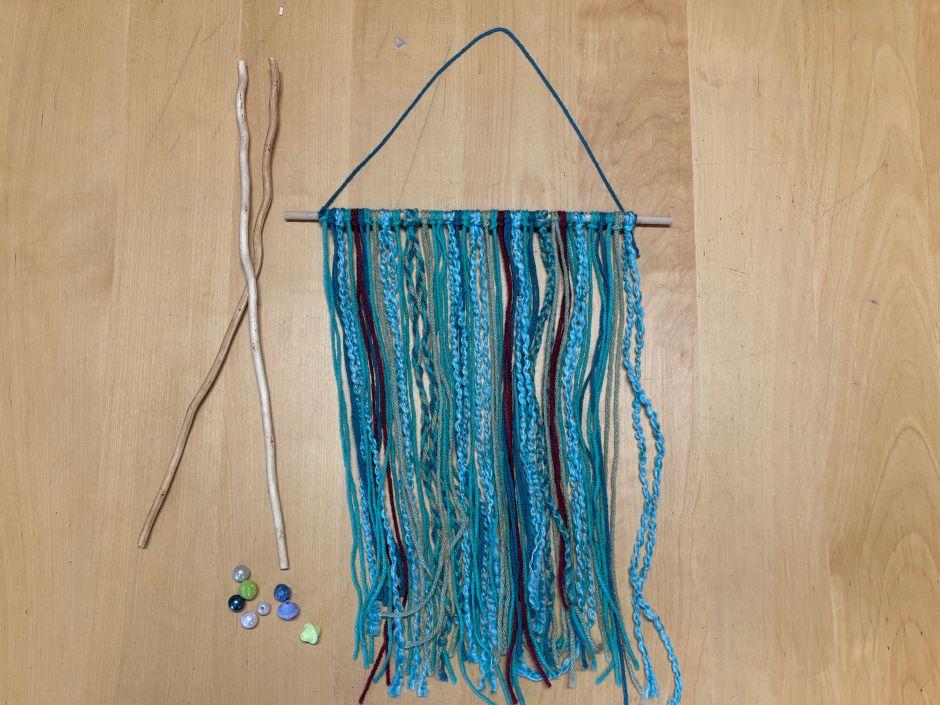 Yarn wall hanging